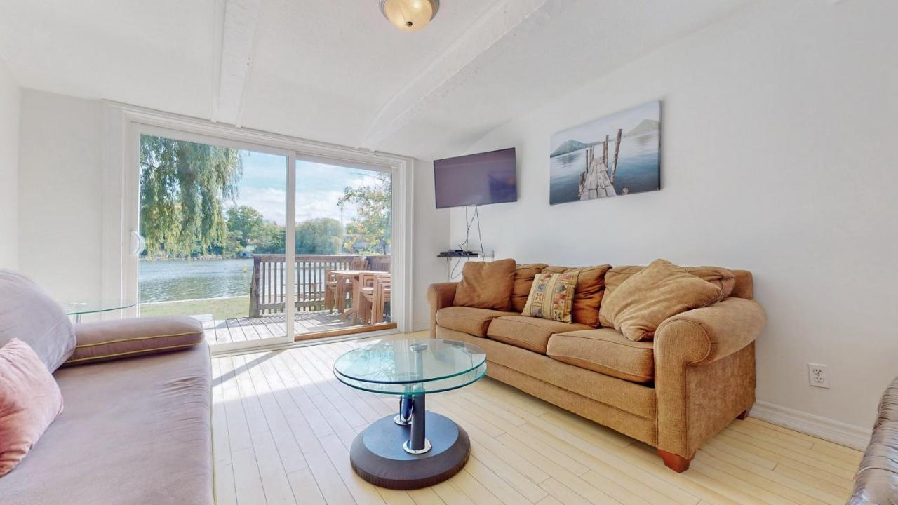 Main Beach River Retreat - Wasaga Beach 1 - Main Strip - 95 Mosley St Екстериор снимка