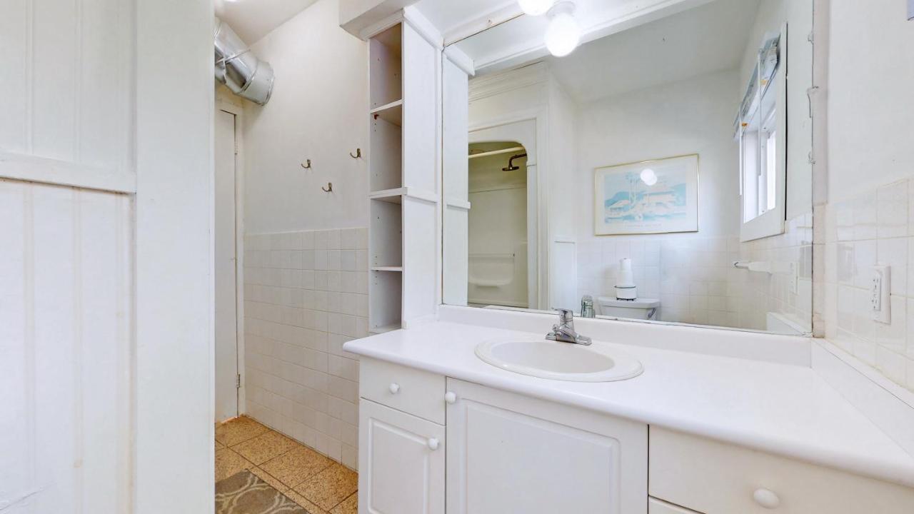 Main Beach River Retreat - Wasaga Beach 1 - Main Strip - 95 Mosley St Екстериор снимка