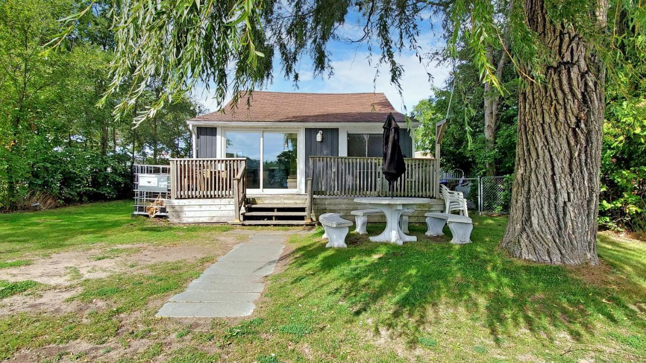 Main Beach River Retreat - Wasaga Beach 1 - Main Strip - 95 Mosley St Екстериор снимка
