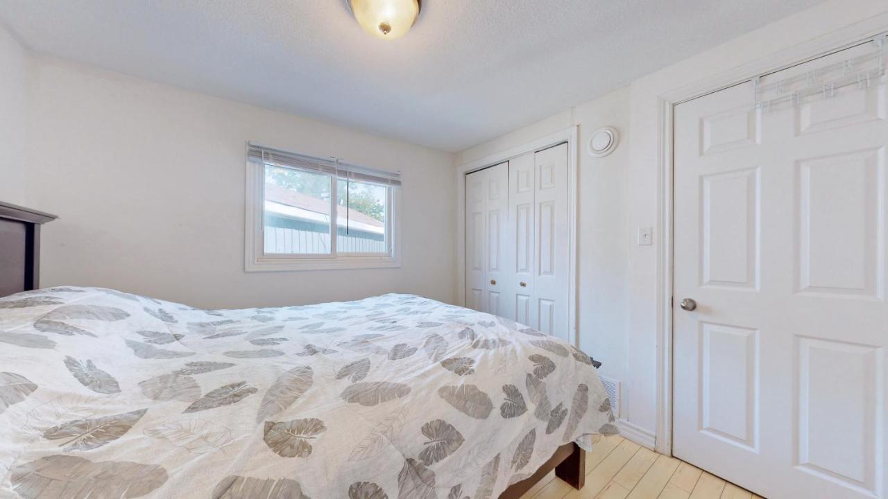 Main Beach River Retreat - Wasaga Beach 1 - Main Strip - 95 Mosley St Екстериор снимка