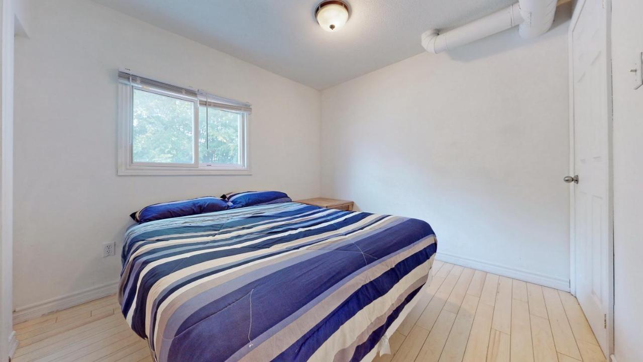Main Beach River Retreat - Wasaga Beach 1 - Main Strip - 95 Mosley St Екстериор снимка