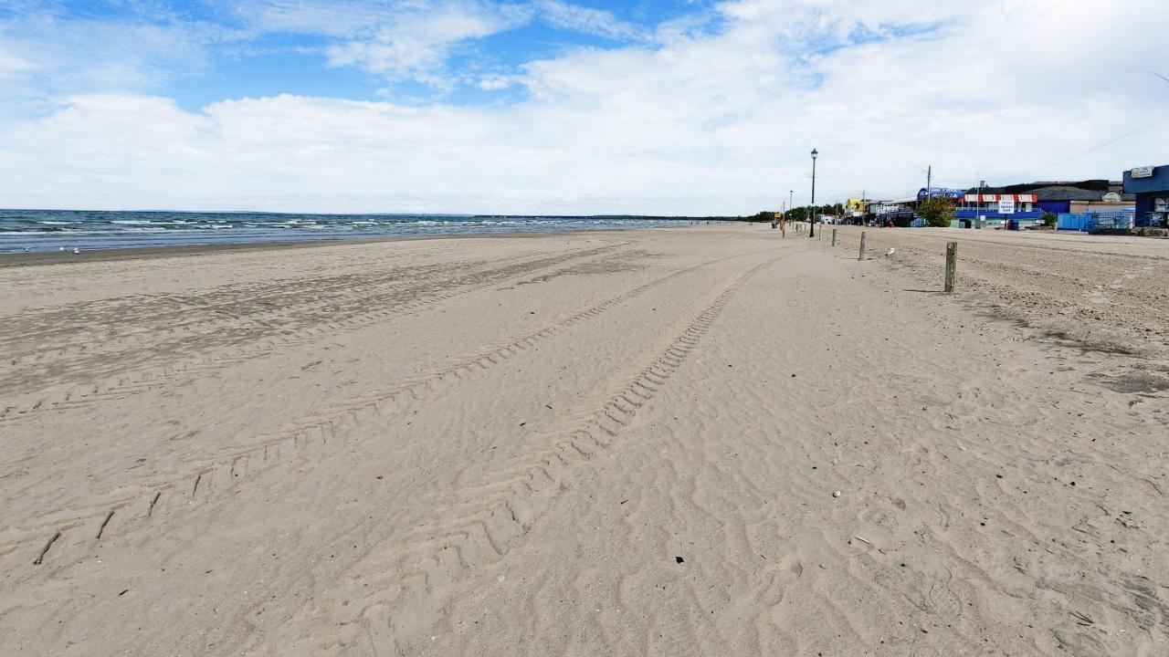 Main Beach River Retreat - Wasaga Beach 1 - Main Strip - 95 Mosley St Екстериор снимка