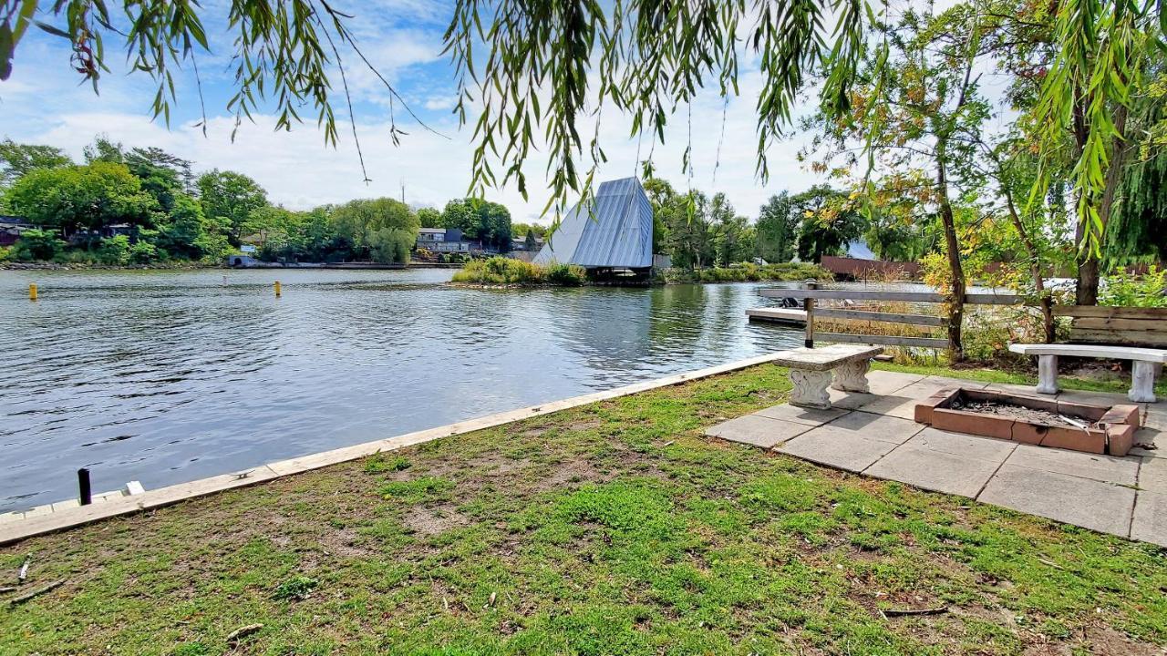 Main Beach River Retreat - Wasaga Beach 1 - Main Strip - 95 Mosley St Екстериор снимка